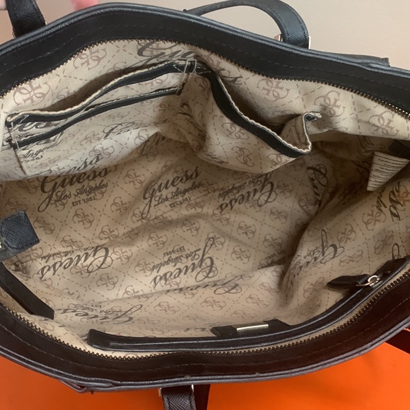 Black GUESS Tote Handbag Purse - Picture 6 of 14